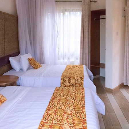 Tooro Fairway Hotel Fort Portal Zewnętrze zdjęcie