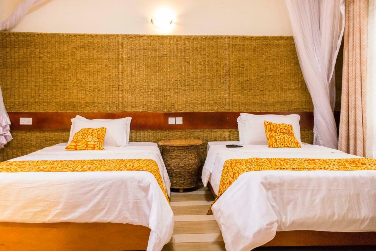 Tooro Fairway Hotel Fort Portal Zewnętrze zdjęcie