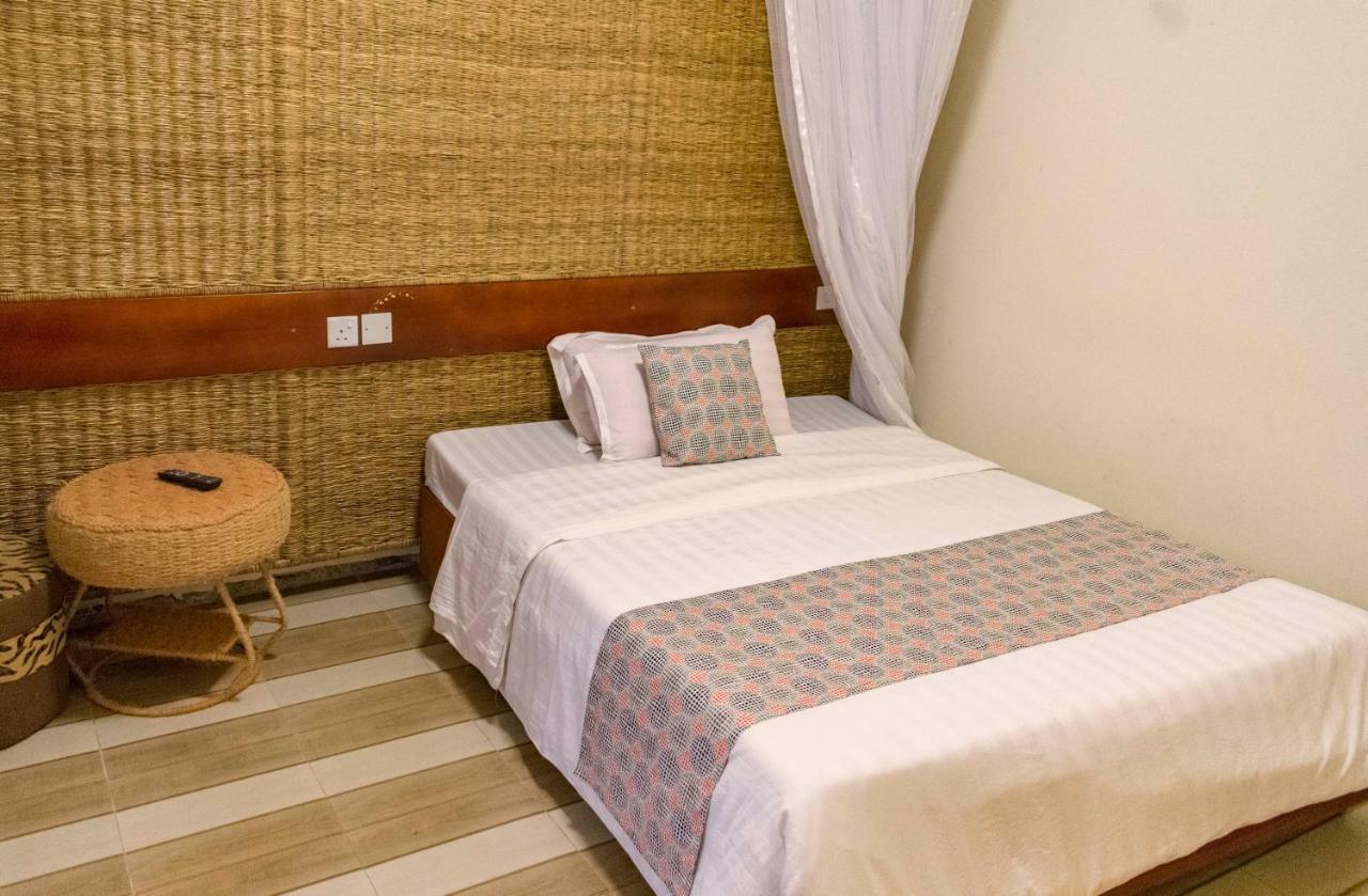 Tooro Fairway Hotel Fort Portal Zewnętrze zdjęcie